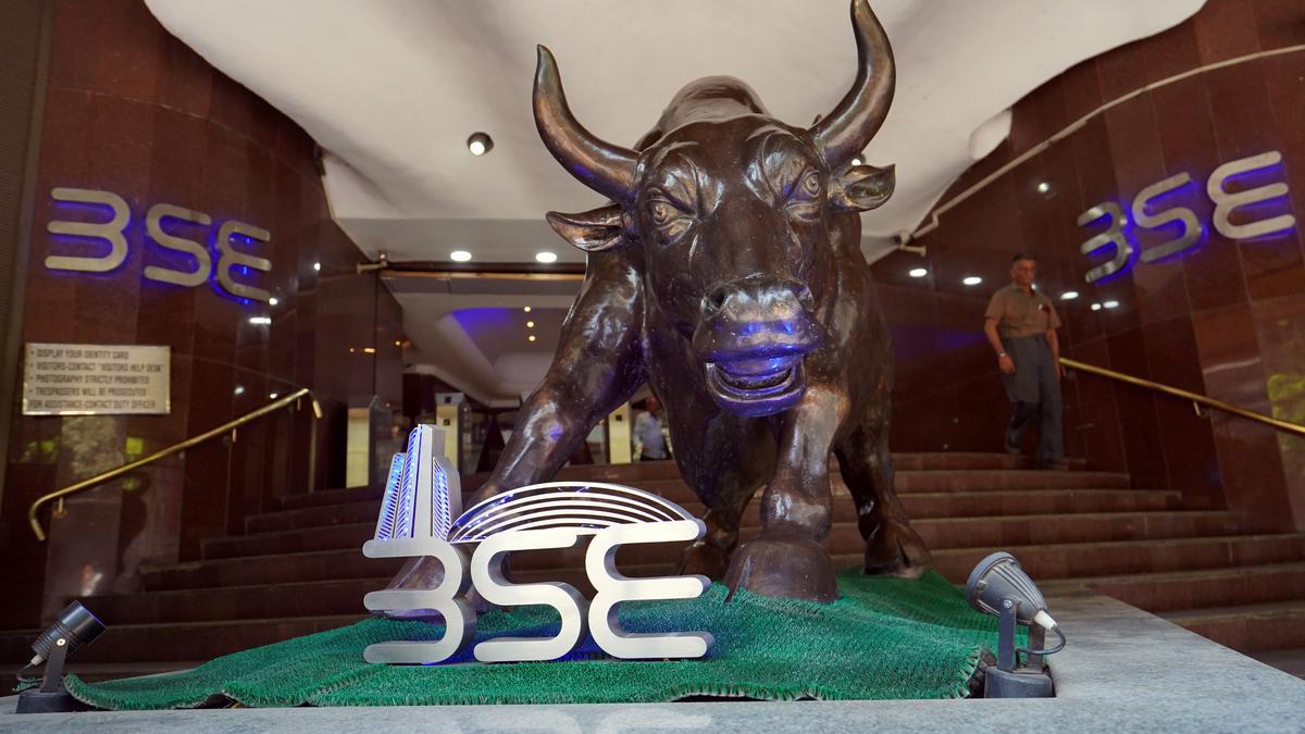 Sensex rises 120 points ahead of RBI policy reviewSensex rises 120 points ahead of RBI policy review